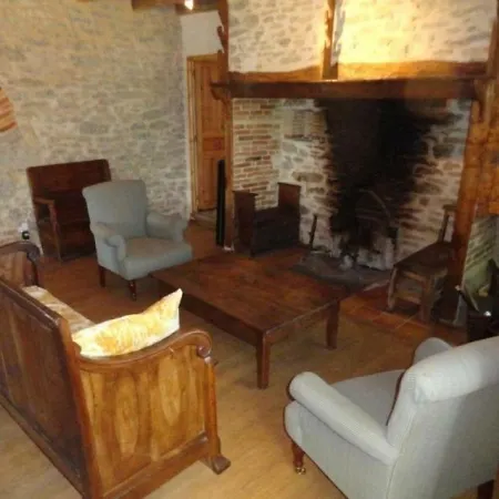 House Peyrebru Maison 4 * Miers